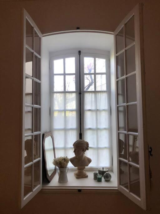 Ulysse, Appartement Spacieux Au Centre Historique D'Uzes En Rez-De-Chaussee Avec Exterieur, Proche Parking Des Marroniers المظهر الخارجي الصورة